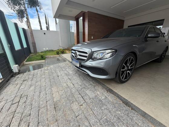 MERCEDES-BENZ E 250 2.0 CGI GASOLINA AVANTGARDE 9G-TRONIC MERCEDES-BENZ E 250 2.0 CGI GASOLINA AVANTGARDE 9G-TRONIC